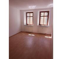 ruhige, zentrumsnahe 2-Raum-Erdgeschosswohnung ab 01.08.25 - Annaberg-Buchholz