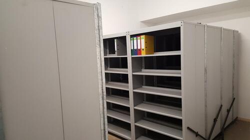 Foto - Sicherer, trockner Archivraum, Aktenlager für 1200 Aktenordner
