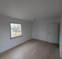 Frisch saniertes Appartement mit Bad möbliert - Bonn Auerberg