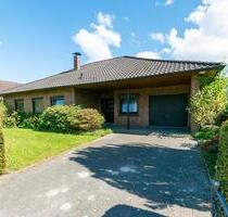 Charmanter Bungalow in Ofen mit Wintergarten, Garten und Garage – ideal zum Wohlfühlen! - Bad Zwischenahn