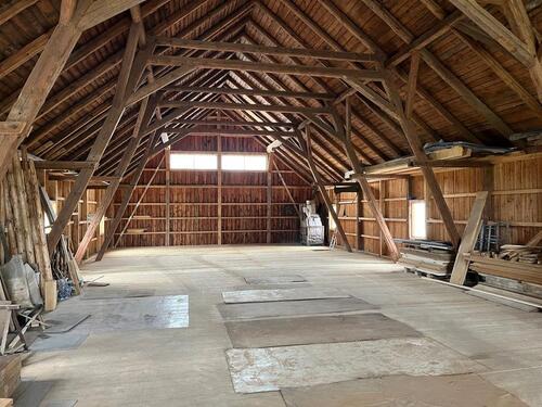 Foto - Biete Ganzjährig Unterstellplatz für Wohnwagen WohnmobilCamper