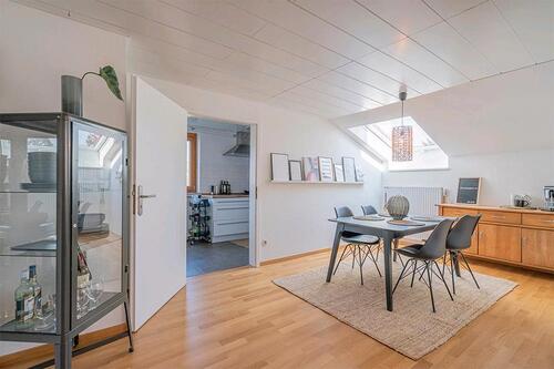 Foto - 4 Zimmer Dachgeschoßwohnung zur Miete in Paderborn