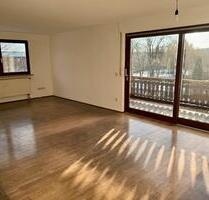 Großzügige 5-Zimmer Wohnung in Waldrandlage mit Süd-Balkon - Roth