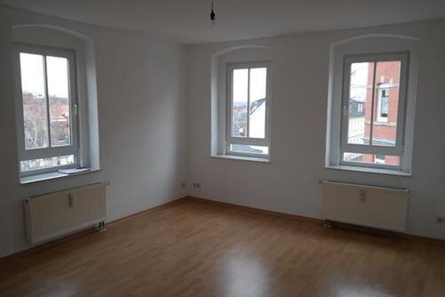 Foto - Gemütliche 2-Zimmer mit Laminat und Wannenbad mit Fenster in ruhiger Lage!