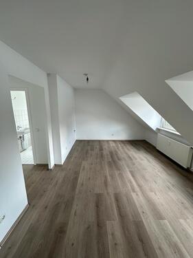 Foto - 1 Zimmer Dachgeschoßwohnung zur Miete in Essen