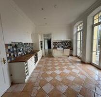 helle und geräumige 2-Zimmer Wohnung ca 140 qm - Wassertrüdingen