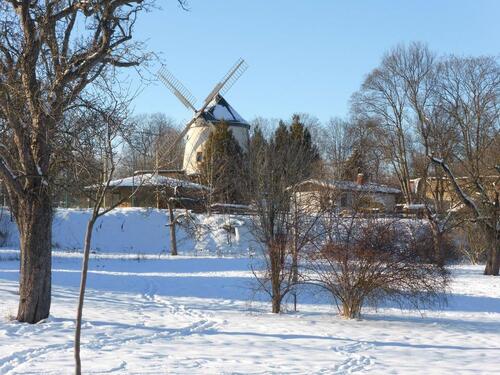 Foto - Helle, neuwertige 3-Zi-Wohnung mit EBK und traumhaften Ausblick