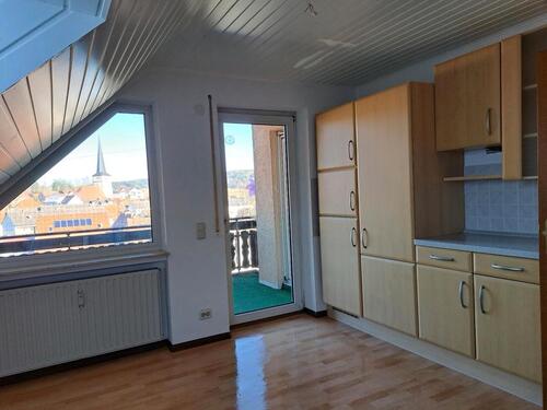 Foto - Schöne helle 3 Zimmer Dachwohnung 82 qm Bischofsheim Wegfurt