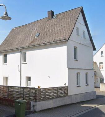 Foto - 5 Zimmer Einfamilienhaus zum Kaufen in Höhr-Grenzhausen