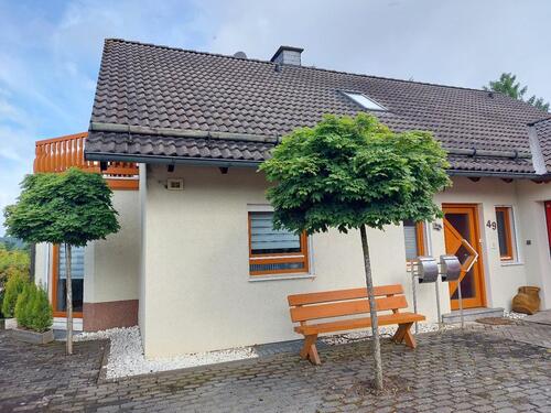 Foto - 4-Zimmer-Wohnung mit Balkon und Terrasse in Wenden-OT