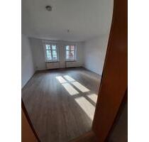 helle 2-Raumwohnung mit Einbauküche im Zentrum - Osterburg (Altmark)