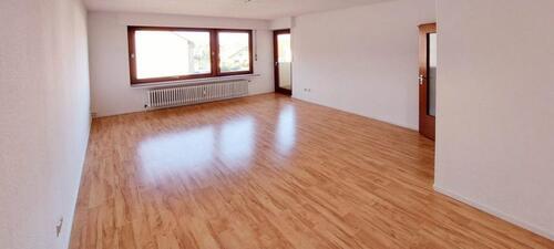 Foto - Bückeburg am Schlosspark, zentral + ruhig, helle 3 ZKB mit Loggia