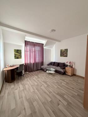Foto - Helle 2-Zimmer-Wohnung, möbliert und neu renoviert
