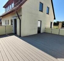 Lichtdurchflutete 3-Zimmer Whg 73 qm + 40 qm DT Ludwigsburg Ost