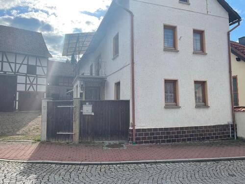 Foto - Resthof mit Stallungen und Weide