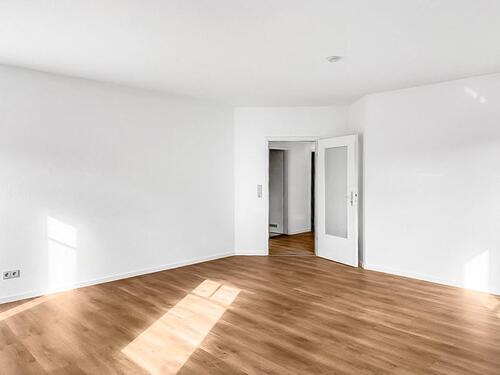 Foto - Attraktive 2-Zimmer-Erdgeschosswohnung (75 m²) – frisch renoviert