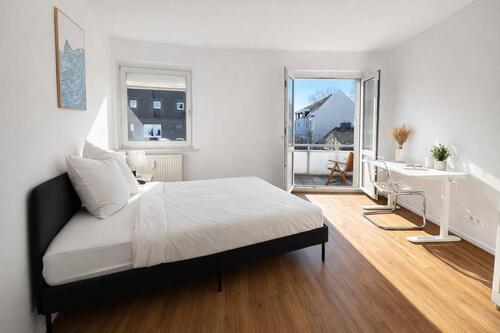 Foto - WG ZIMMER mit Balkon für Mai und Juni