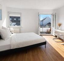 WG ZIMMER mit Balkon für Mai und Juni - Düsseldorf Stadtbezirk 2