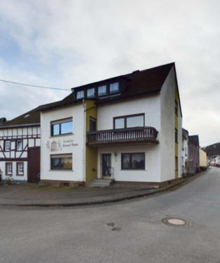 Foto - Großzügiges Einfamilienhaus, ideal als Mehrgenerationenhaus 190qm