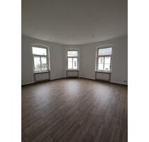 Attraktive 2-Zimmer Wohnung im 1. OG frisch saniert - Crimmitschau