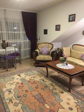 Foto - 4 Zimmer WG Wohnung - 2.300,00 EUR Kaltmiete,