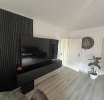 Tolle Wohnung: 1OG, 2 Zimmer Balkon Keller Stellplatz in Walsum - Duisburg