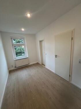 Foto - Sanierte 1-R-WohnungBüro in verkehrsgünstiger Lage v Frankenberg