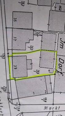 Foto - 2 Häuser mit kleinem Hof, Garage und Stellplätze