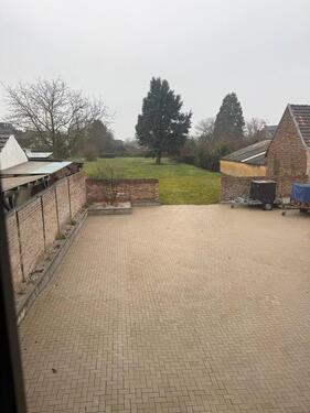 Foto - Stellplatz Caravan Wohnwagen Anhänger Auto PKW Bornheim Hemmerich