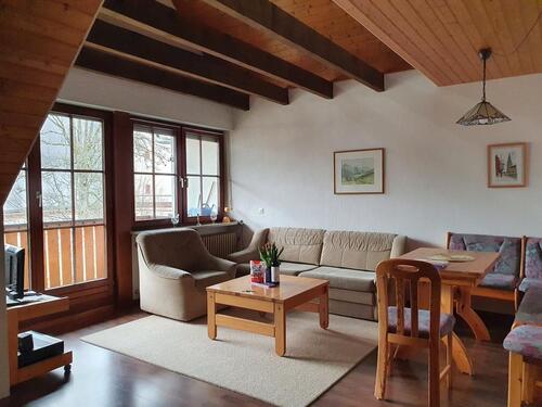 Foto - Zu vermieten: Zweistöckige 3-Zimmer-Wohnung in Todtmoos