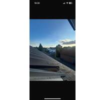 Dachgeschoss Wohnung in Ratingen zu vermieten.