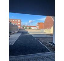 Innenhof-Stellplatz im Neubau – sicher, bequem, sofort verfügbar - Alsdorf