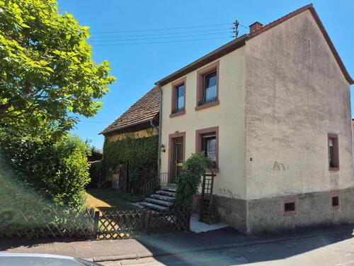 Foto - Einfamilienhaus mit Scheune und Hof in ruhiger Lage