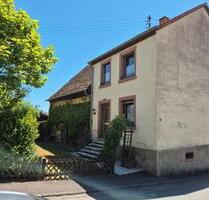 Einfamilienhaus mit Scheune und Hof in ruhiger Lage - Höheinöd
