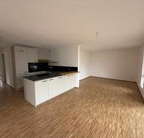 Erstbezug - Hochwertige 3 Zimmer EG Wohnung Terrasse Stellplätzen - Illertissen