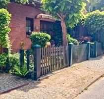 VON PRIVAT - exklusives Friesenhaus mit Wintergarten+Gastbereich - Hamburg Eidelstedt