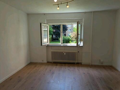 Foto - Helle 2-Zimmer Wohnung mit Loggia in Köln-Zündorf - Bezugsfrei