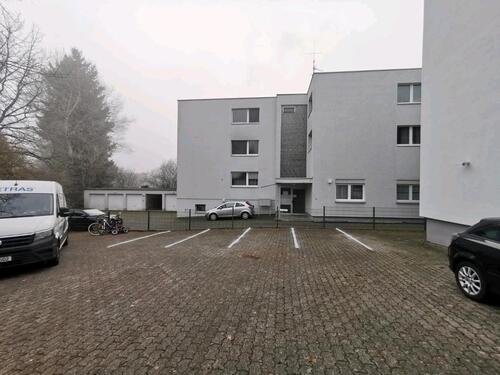 Foto - PKW Stellplatz im Hof Friedrichsdorf Seulberg Berliner Straße