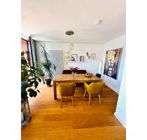 Helle 3 Zimmer Wohnung - 1.150,00&nbsp;EUR Kaltmiete, ca.&nbsp; 90,00&nbsp;m&sup2; in Duisburg (PLZ: 47198) Essenberg