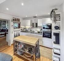 Teilmöblierte helle zentrumsnahe 3-Zimmer-Wohnung - Mönchengladbach Süd