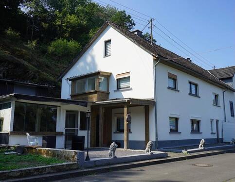 Foto - Einfamilienhaus zum Verkauf - 220.000,00&nbsp;EUR Kaufpreis, ca.&nbsp; 140,00&nbsp;m&sup2;