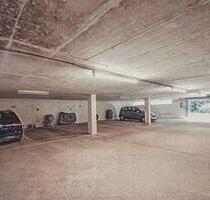 Tiefgaragenstellplatz zu vermieten in Backnang