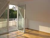 Foto - Attraktive 2-Zimmer-Dachgeschosswohnung mit Balkon in Lage