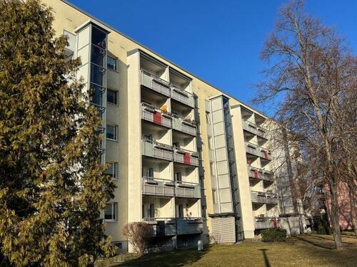 Foto - Neu renoviert: Familien-Wohnung mit Balkon & Lift