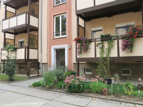 Foto - Sofort einziehen! Ruhige Lage neuer Bodenbelag Balkon Tageslichtbad mit Wanne