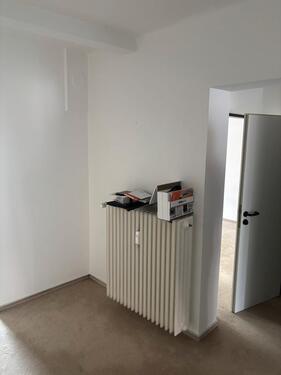 Foto - 3 Zimmer Küche Bad mit Flur - 500,00 EUR Kaltmiete,