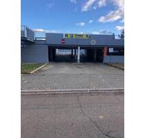 Stellplatz unterdacht in der Grünewaldstr 76149 Edeka Parkplatz - Karlsruhe Innenstadt-Ost