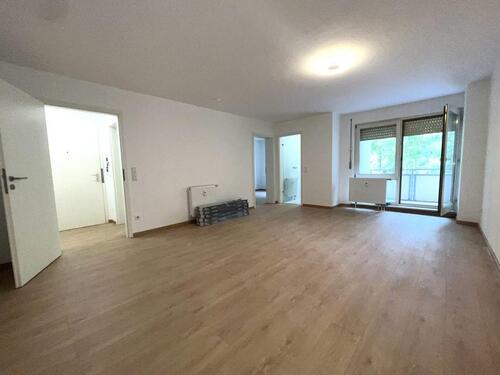 Foto - Zentrale 2-Zimmer-Wohnung mit Balkon, Einbauküche und Stellplatz - ab sofort