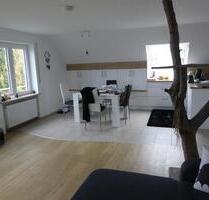 DG-Wohnung an Gartenliebhaber und Helfende Hände zu verm. - Bruckberg