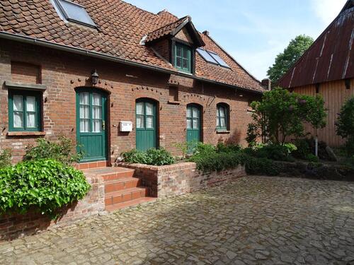 Foto - Wohnen auf denkmalgeschützem Hof - Reihenmittelhaus in Esperke